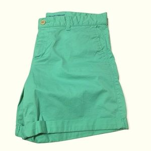Khakis by GAP girlfriend 6” short Green/teal size 10